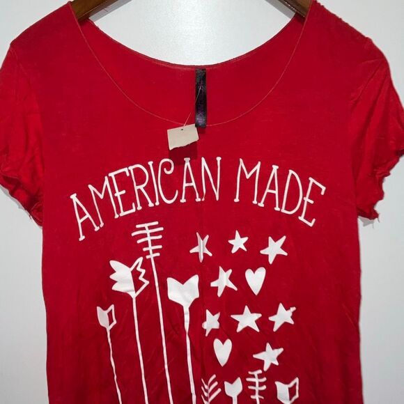 Electric Pink Women's Red American Made Graphic Ruffle Sleeve T-Shirt Medium NWT - Picture 3 of 7